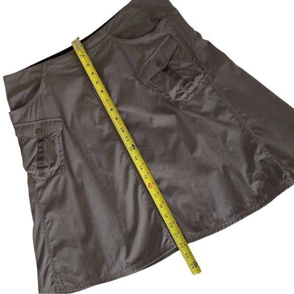Mountain Hardwear Cargo Hiking Skirt Women's Size 12  Gray Nylon Travel A Line - Picture 8 of 10